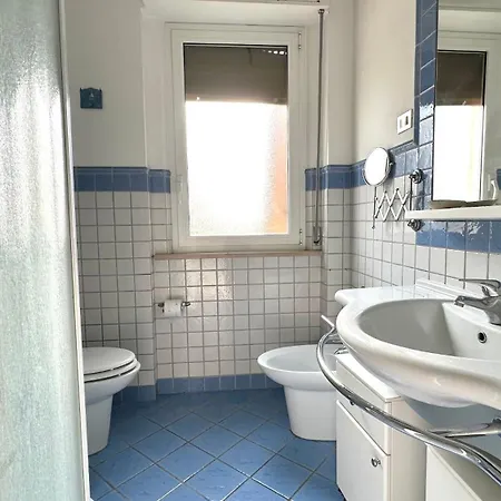 M292 - Marcelli, Quadrilocale Con Giardino A 50mt Dal Mare Lägenhet Marcelli