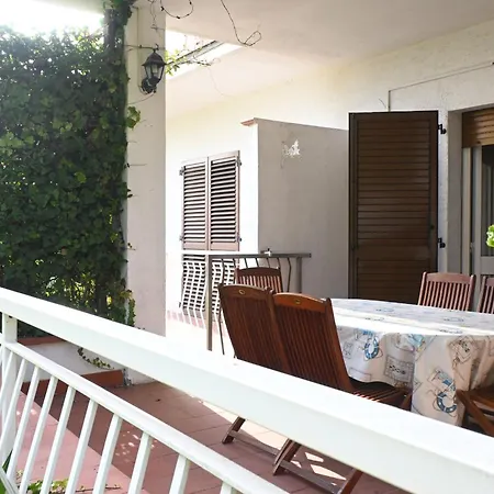 M292 - Marcelli, Quadrilocale Con Giardino A 50mt Dal Mare