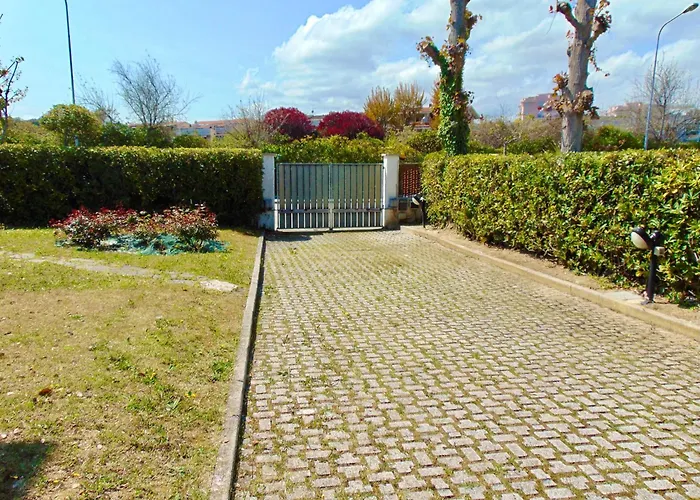 M292 - Marcelli, Quadrilocale Con Giardino A 50mt Dal Mare *